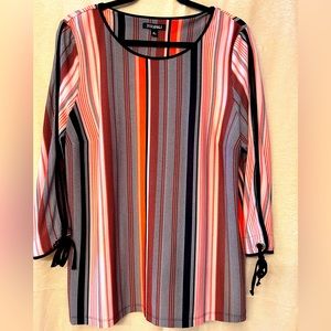 Roz & Ali striped tunic top with slit sleeves and ties at wrist. sz. XL